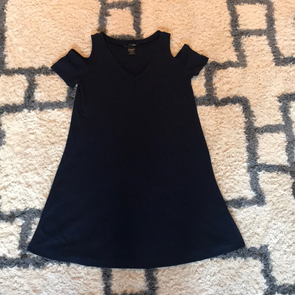 Aqua cold shoulder t shirt dress!